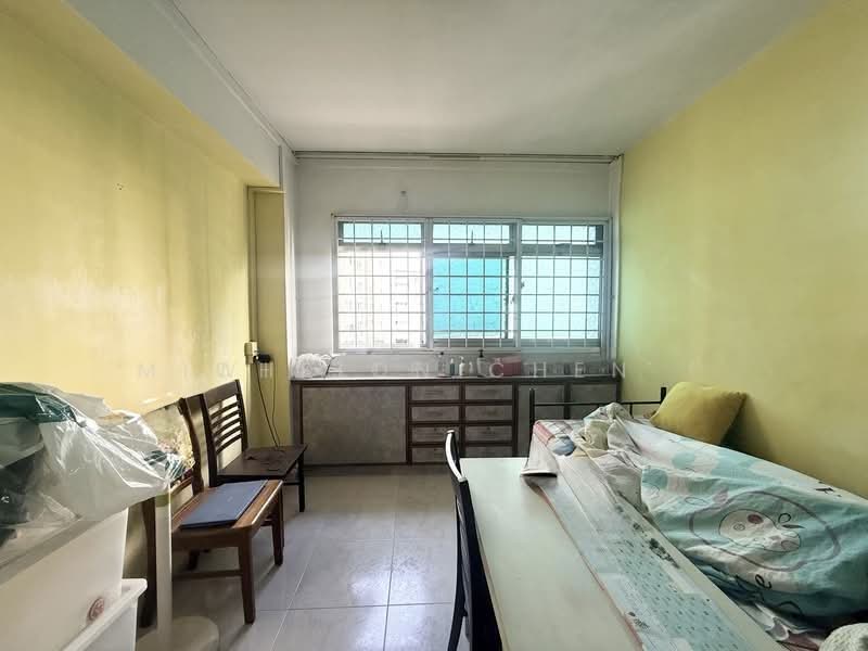 643 Jurong West Street 61, 643 Jurong West Street 61, 3 Bedrooms, 1,001 sqft, HDB Flat For Sale, by Wilson Chen, 500096271 - Bedroom - Original - PropertyGuru.com.sg