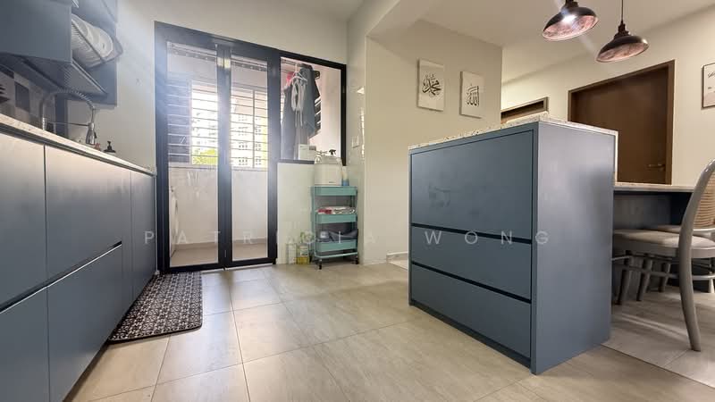 874C Tampines Street 85 HDB Flat For Sale at S$ 758,000 | PropertyGuru Singapore - Kitchen