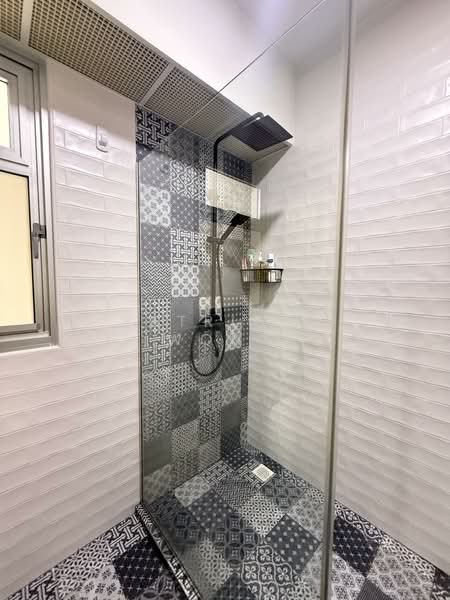 874C Tampines Street 85 HDB Flat For Sale at S$ 758,000 | PropertyGuru Singapore - Bathroom