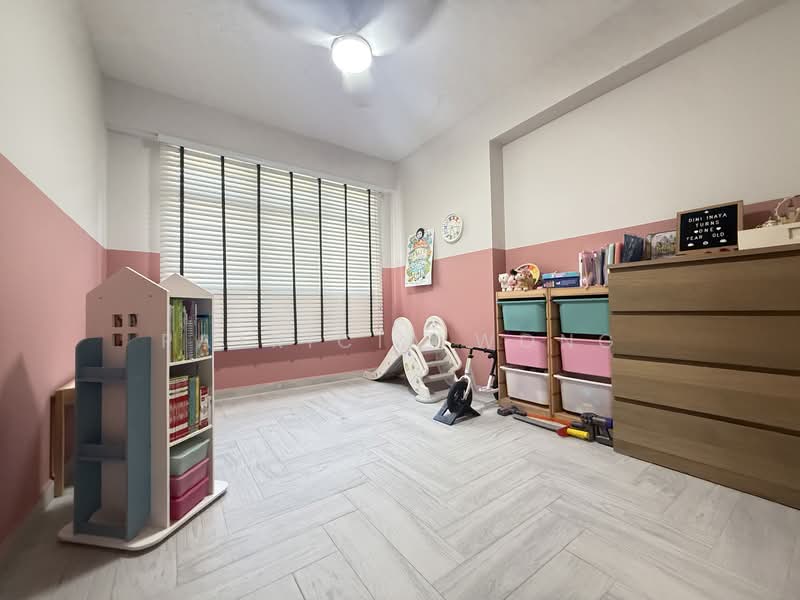 874C Tampines Street 85 HDB Flat For Sale at S$ 758,000 | PropertyGuru Singapore - Interior