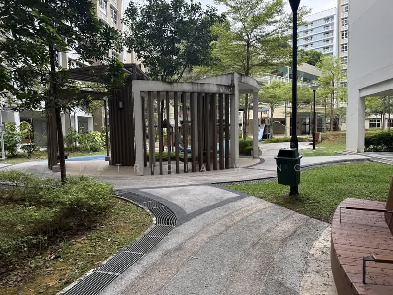 874C Tampines Street 85 HDB Flat For Sale at S$ 758,000 | PropertyGuru Singapore - Exterior