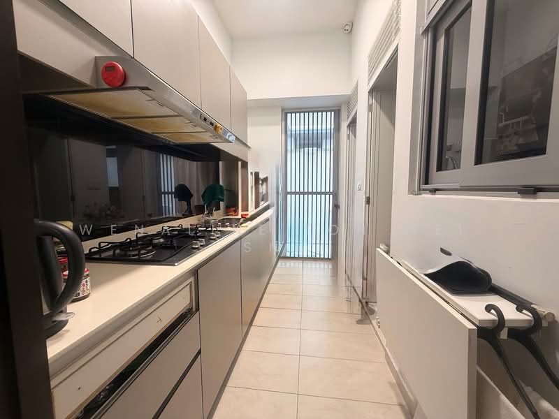 The Springside Terraced House For Sale at S$ 4,650,000 | PropertyGuru Singapore - Kitchen