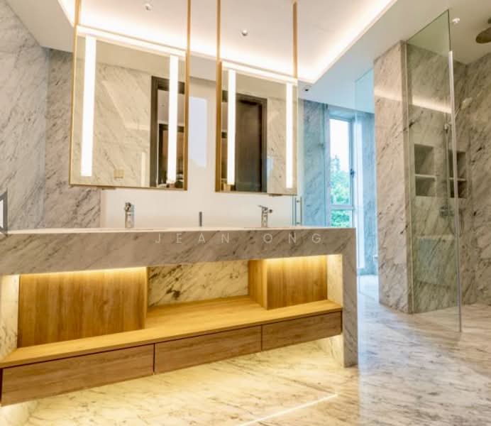 ❤️❤️1KM HENRY PARK PRIMARY. BASEMENT CAR PARK. ELEVATED LIVING. MRT. ☎️ JEAN 93571119 Bungalow House For Sale at S$ 17,300,000 | PropertyGuru Singapore - Bathroom