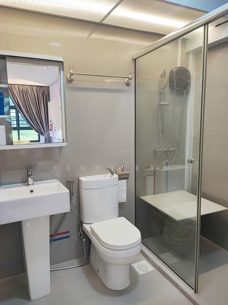 605C Tampines Street 61, 605C Tampines Street 61, 3 Bedrooms, 990 sqft, HDB Flat For Rent, by Kenny Kan, 500096328 - Bathroom - PropertyGuru.com.sg