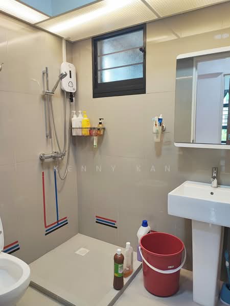605C Tampines Street 61, 605C Tampines Street 61, 3 Bedrooms, 990 sqft, HDB Flat For Rent, by Kenny Kan, 500096328 - Bathroom - PropertyGuru.com.sg