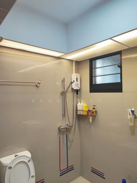 605C Tampines Street 61, 605C Tampines Street 61, 3 Bedrooms, 990 sqft, HDB Flat For Rent, by Kenny Kan, 500096328 - Bathroom - PropertyGuru.com.sg