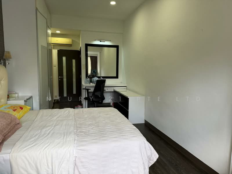 Tai Hwan Garden Terraced House For Sale at S$ 4,638,000 | PropertyGuru Singapore - Bedroom