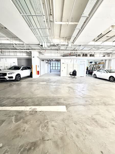 Inspace, 24 New Industrial Road, 2,174 sqft, Light Industrial (B1) For Sale, by Quintino Cassano Lee, 500096339 - Car Park - CommercialGuru.com.sg