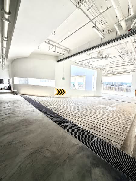 Inspace, 24 New Industrial Road, 2,174 sqft, Light Industrial (B1) For Sale, by Quintino Cassano Lee, 500096339 - Car Park - CommercialGuru.com.sg