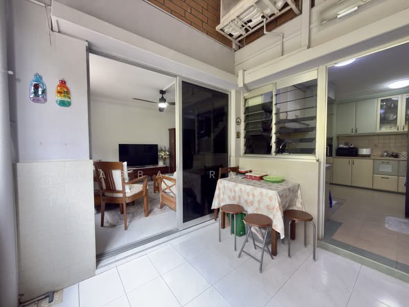 942 Tampines Avenue 5 HDB Flat For Sale at S$ 1,050,000 | PropertyGuru Singapore