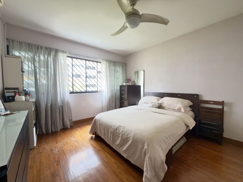 942 Tampines Avenue 5 HDB Flat For Sale at S$ 1,050,000 | PropertyGuru Singapore