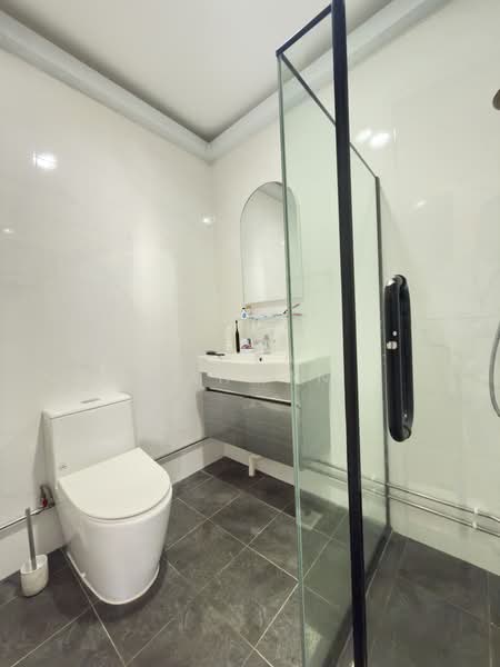 942 Tampines Avenue 5 HDB Flat For Sale at S$ 1,050,000 | PropertyGuru Singapore