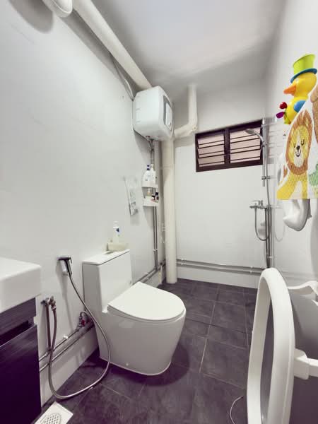 942 Tampines Avenue 5 HDB Flat For Sale at S$ 1,050,000 | PropertyGuru Singapore