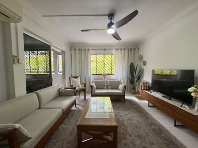 For Sale - 942 Tampines Avenue 5