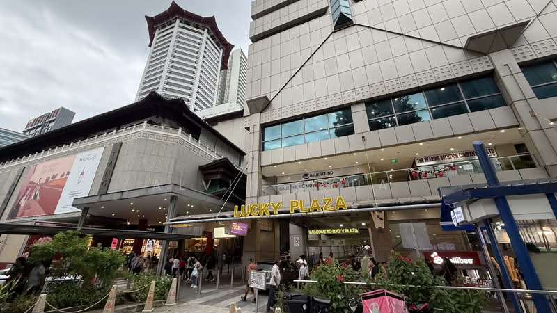 Lucky Plaza, 304 Orchard Road, 280 sqft, Mall Shop For Sale, by Alvin Chua, 500096367 - Exterior - CommercialGuru.com.sg
