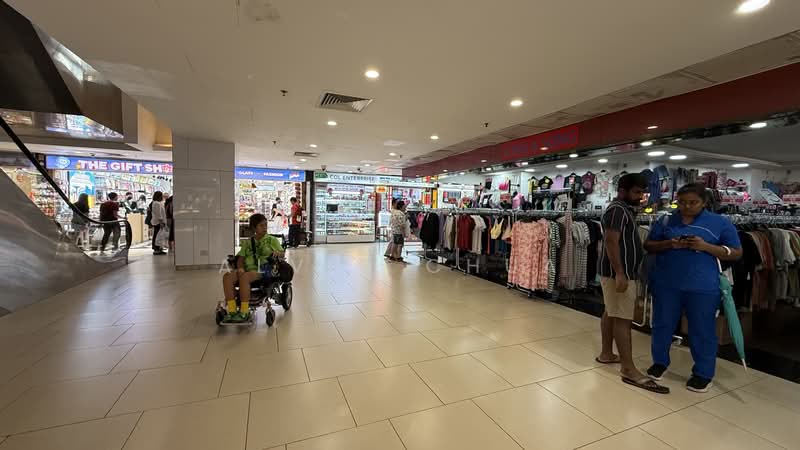 Lucky Plaza, 304 Orchard Road, 280 sqft, Mall Shop For Sale, by Alvin Chua, 500096367 - Interior - CommercialGuru.com.sg
