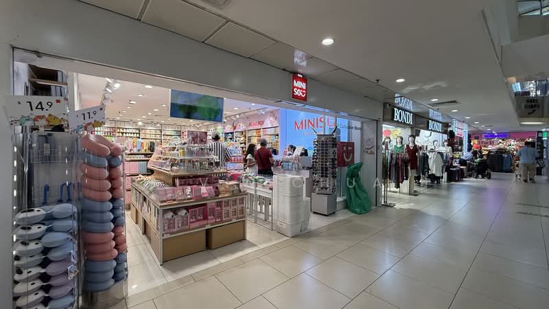 Lucky Plaza, 304 Orchard Road, 280 sqft, Mall Shop For Sale, by Alvin Chua, 500096367 - CommercialGuru.com.sg