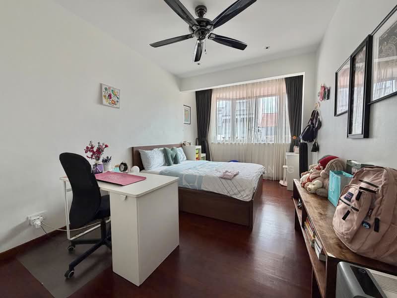 Renovated Move-In Corner Terrace in Watten Estate Corner Terrace For Sale at S$ 8,500,000 | PropertyGuru Singapore - Bedroom