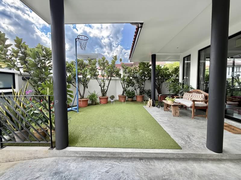 Renovated Move-In Corner Terrace in Watten Estate Corner Terrace For Sale at S$ 8,500,000 | PropertyGuru Singapore - Exterior