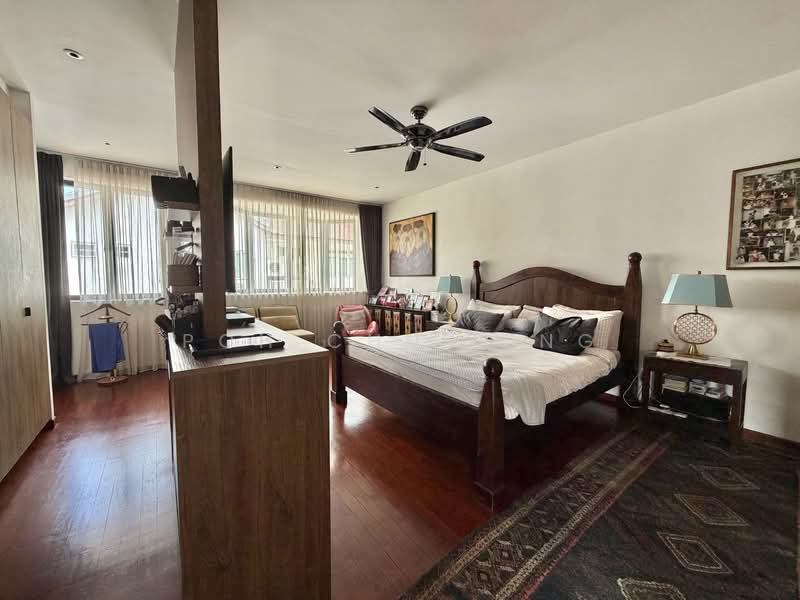 Renovated Move-In Corner Terrace in Watten Estate Corner Terrace For Sale at S$ 8,500,000 | PropertyGuru Singapore - Bedroom