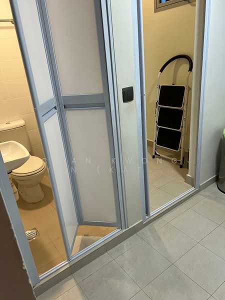 The Ford @ Holland Condominium For Sale at S$ 2,950,000 | PropertyGuru Singapore - Bathroom