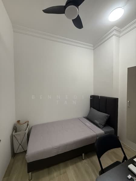 Tanglin View, 150 Prince Charles Crescent, Room Rental, 150 sqft, Condominium For Rent, by Bennedict Tan, 500096388 - Bedroom - PropertyGuru.com.sg