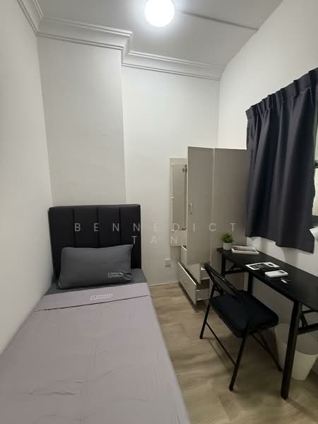 Tanglin View, 150 Prince Charles Crescent, Room Rental, 150 sqft, Condominium For Rent, by Bennedict Tan, 500096388 - Bedroom - PropertyGuru.com.sg