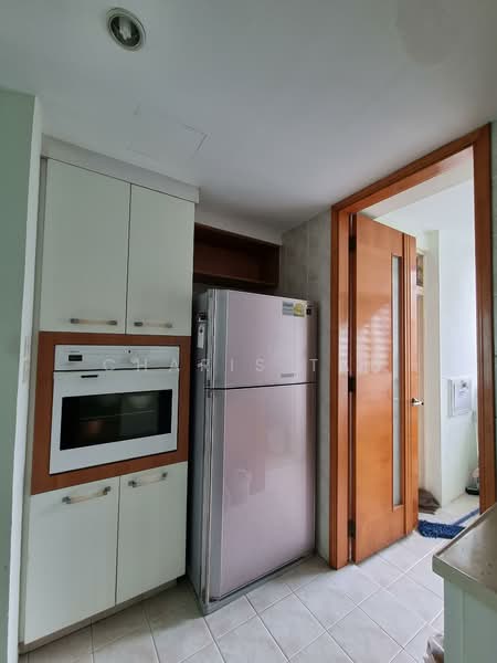 River valley condo room ladies environment, , Room Rental, 150 sqft, Condominium For Rent, by Charis Tan, 500096428 - Kitchen - PropertyGuru.com.sg