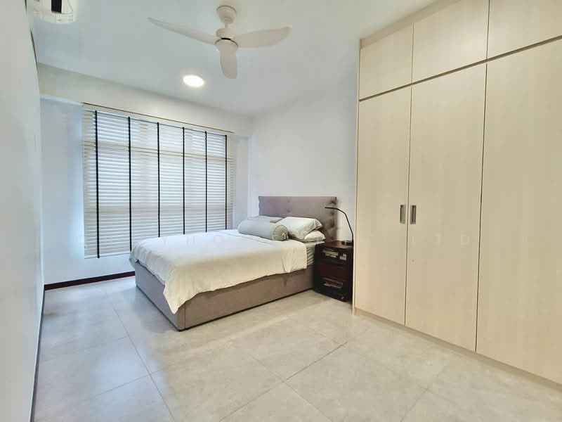 876C Tampines Avenue 8 HDB Flat For Sale at S$ 990,000 | PropertyGuru Singapore - Bedroom