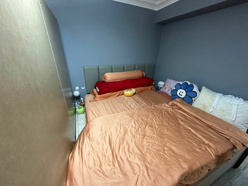 741 Tampines Street 72 HDB Flat For Sale at S$ 825,000 | PropertyGuru Singapore - Bedroom