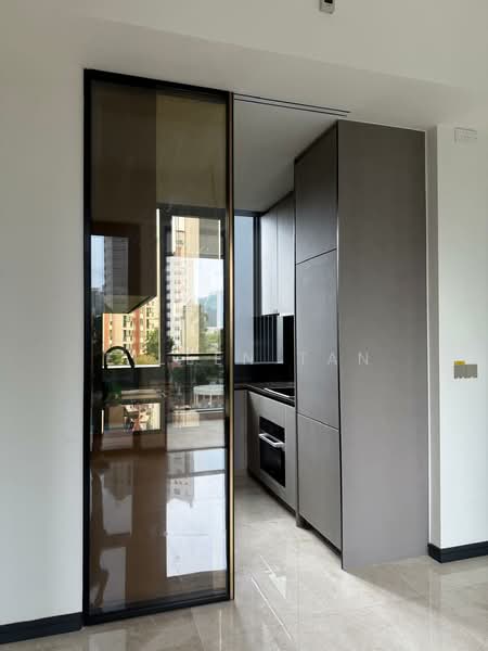 Perfect Ten Condominium For Sale at S$ 2,588,800 | PropertyGuru Singapore - Kitchen