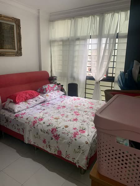 468 Segar Road HDB Flat For Sale at S$ 520,000 | PropertyGuru Singapore - Bedroom