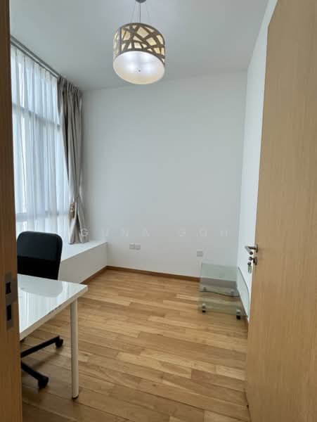 Soleil @ Sinaran, 6 Sinaran Drive, 3 Bedrooms, 1,098 sqft, Condominium For Rent, by Guna Goh, 500096458 - Study - PropertyGuru.com.sg