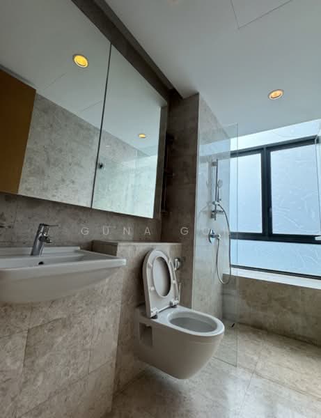 Soleil @ Sinaran, 6 Sinaran Drive, 3 Bedrooms, 1,098 sqft, Condominium For Rent, by Guna Goh, 500096458 - Bathroom - PropertyGuru.com.sg