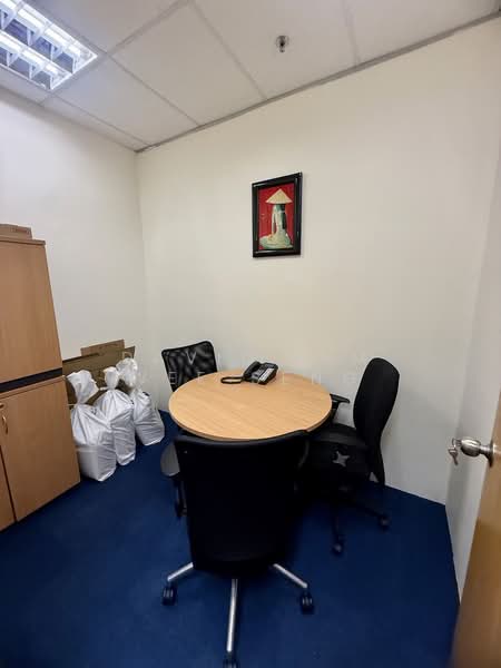 Raffles Place Fitted Office Space, , 1,600 sqft, Office For Rent, by David Lim Wee Seng, 500096478 - Interior - CommercialGuru.com.sg
