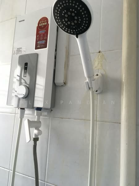 712 Yishun Avenue 5, 712 Yishun Avenue 5, Room Rental, 100 sqft, HDB Flat For Rent, by Alex Pandian, 500096479 - Bathroom - PropertyGuru.com.sg