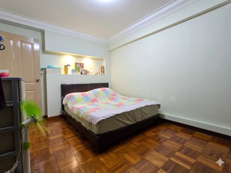 93 Jalan Dua HDB Flat For Sale at S$ 380,000 | PropertyGuru Singapore - Bedroom