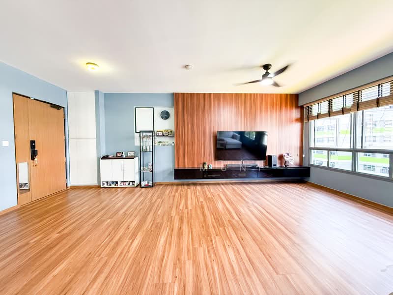 619A Tampines Street 61, 619A Tampines Street 61, 3 Bedrooms, 1,216 sqft, HDB Flat For Sale, by Elfi Muni, 500096486 - Living Room - PropertyGuru.com.sg