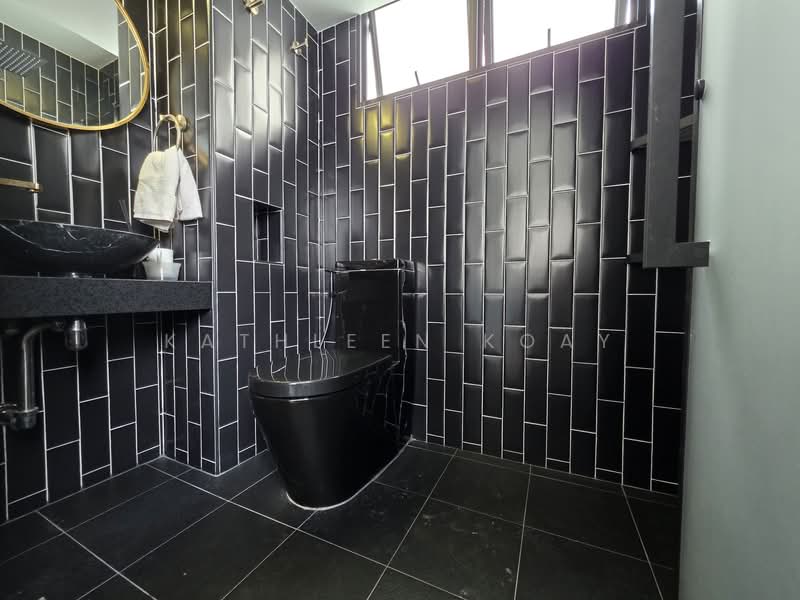 113 Bishan Street 12 HDB Flat For Sale at S$ 928,000 | PropertyGuru Singapore - Bathroom