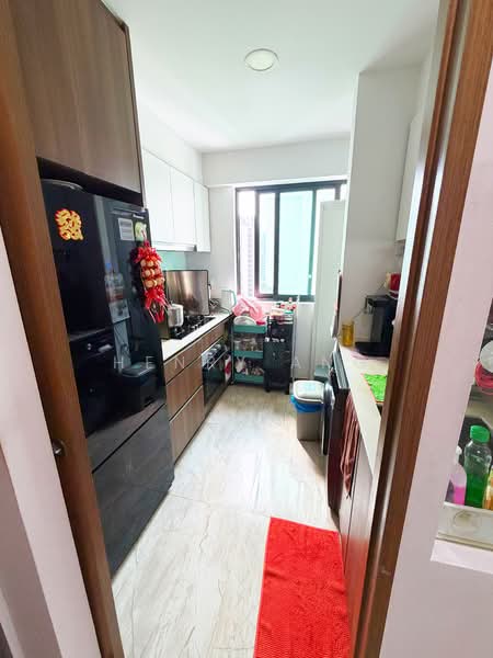 Kingsford Waterbay Condominium For Sale at S$ 1,499,000 | PropertyGuru Singapore - Kitchen