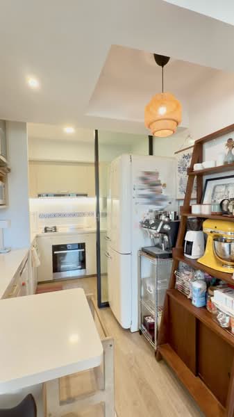 93 Dawson Road HDB Flat For Sale at S$ 1,700,000 | PropertyGuru Singapore - Kitchen