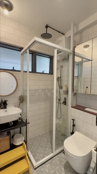93 Dawson Road HDB Flat For Sale at S$ 1,700,000 | PropertyGuru Singapore - Bathroom