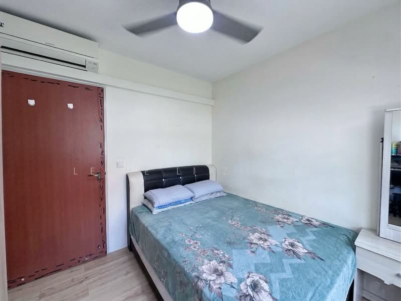 591A Ang Mo Kio Street 51 HDB Flat For Sale at S$ 688,000 | PropertyGuru Singapore - Bedroom