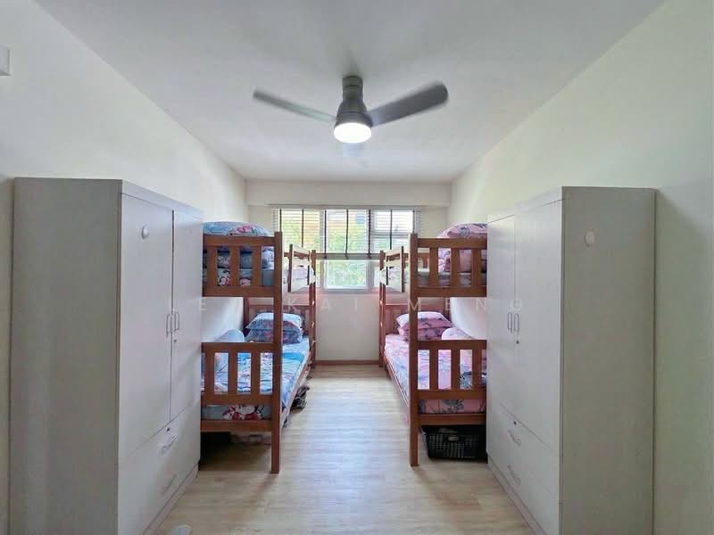 591A Ang Mo Kio Street 51 HDB Flat For Sale at S$ 688,000 | PropertyGuru Singapore - Bedroom