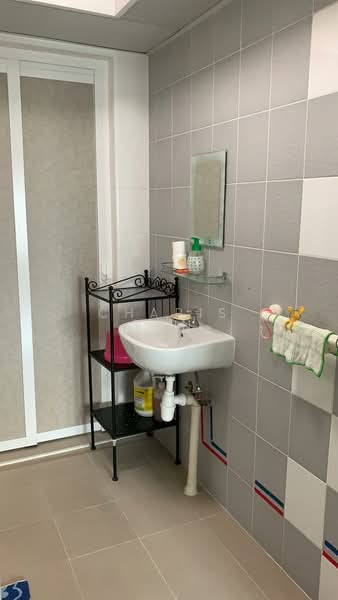 For Rent - 212A Compassvale Drive