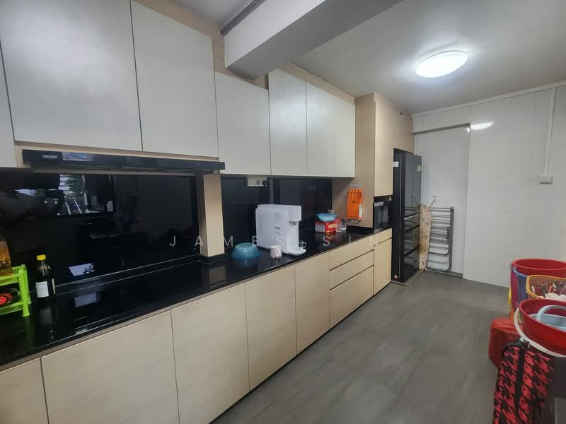 53 Geylang Bahru HDB Flat For Sale at S$ 768,000 | PropertyGuru Singapore - Kitchen