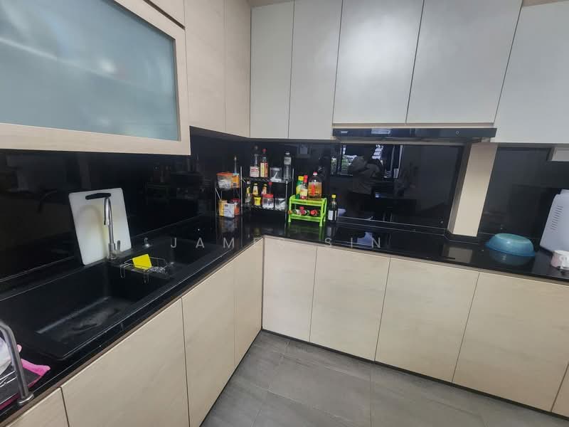 53 Geylang Bahru HDB Flat For Sale at S$ 768,000 | PropertyGuru Singapore - Kitchen