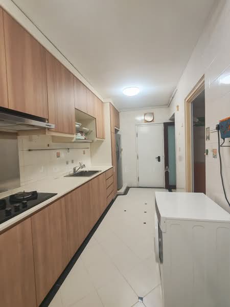 For Rent - 325B Sengkang East Way