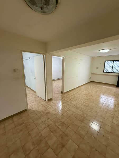 208 Boon Lay Place HDB Flat For Sale at S$ 369,000 | PropertyGuru Singapore