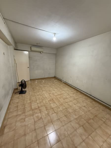 208 Boon Lay Place HDB Flat For Sale at S$ 369,000 | PropertyGuru Singapore